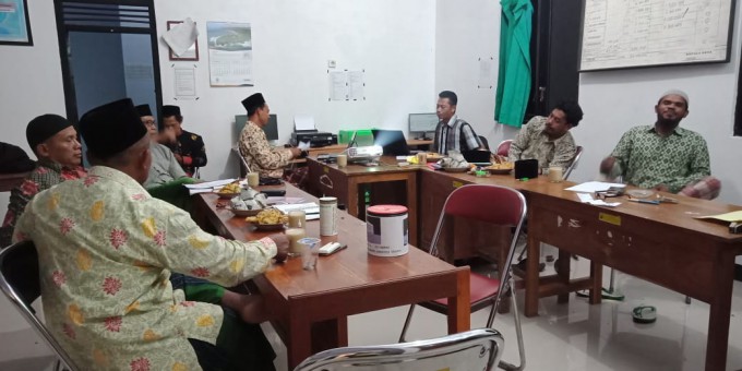 Musyawarah kenaikan upah petani di Desa Jatipurus