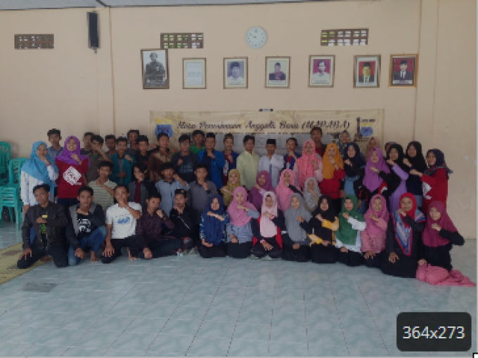 WUJUDKAN TRI DHARMA PERGURUAN TINGGI MAHASISWA KEBUMEN REALISASIKAN BAKSOS