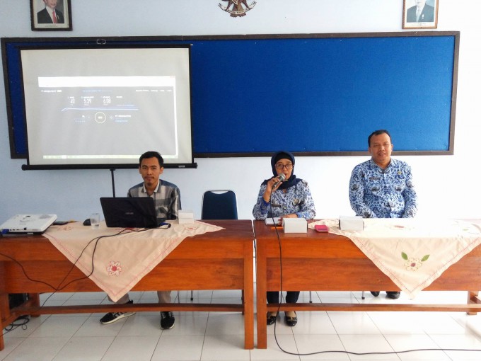 PELATIHAN KEBUMEN ON NEWS DI KECAMATAN KLIRONG KEBUMEN