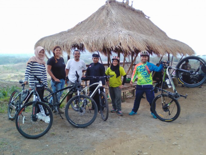 Keindahan Wisata Maron Banyu Desa Kretek, Rowokele