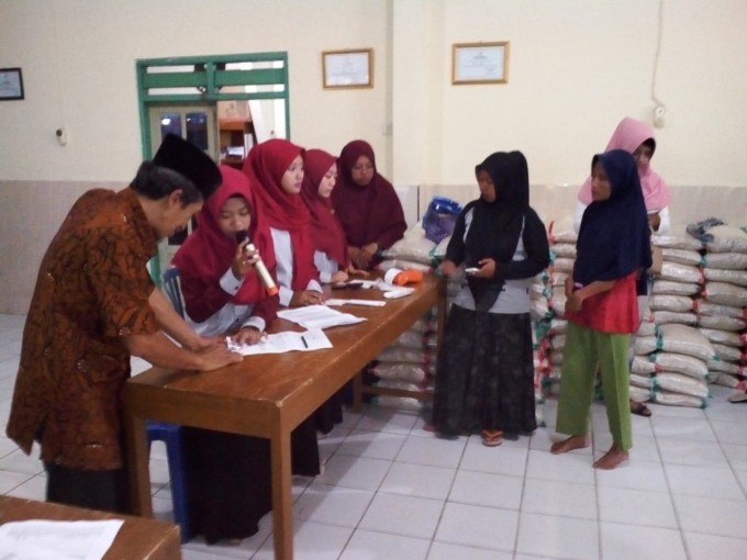 PEMBAGIAN RASTRA DESA KEBADONGAN